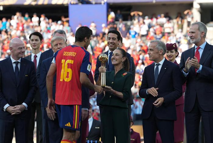 Sheinbaum felicita a España por conquistar el Mundial y a México por ser la "mejor sede"