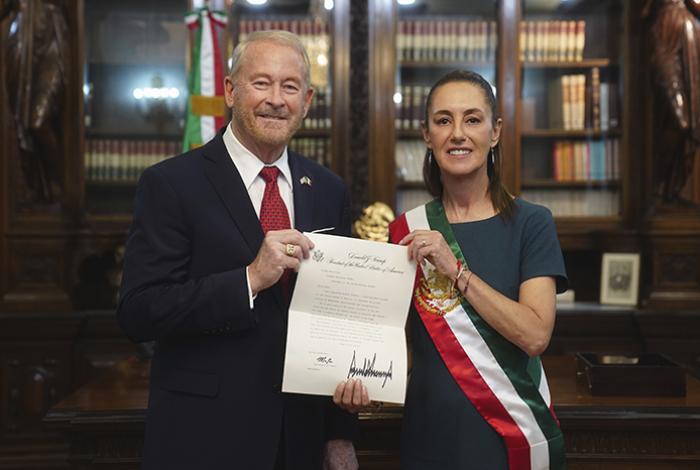Sheinbaum recibe al nuevo embajador de EUA en medio del optimismo y pese a las tensiones