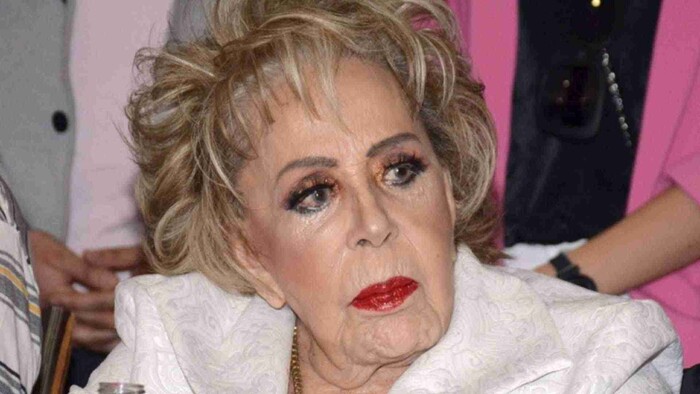 Silvia Pinal es hospitalizada nuevamente