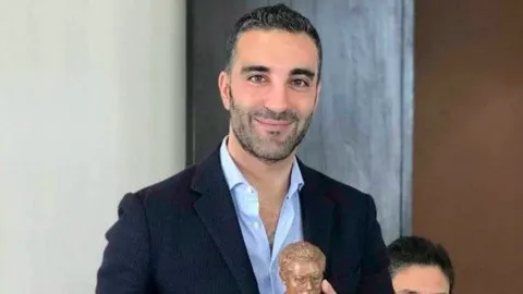 Simón Levy desmiente acusaciones y asegura encontrarse bien en Washington D.C.