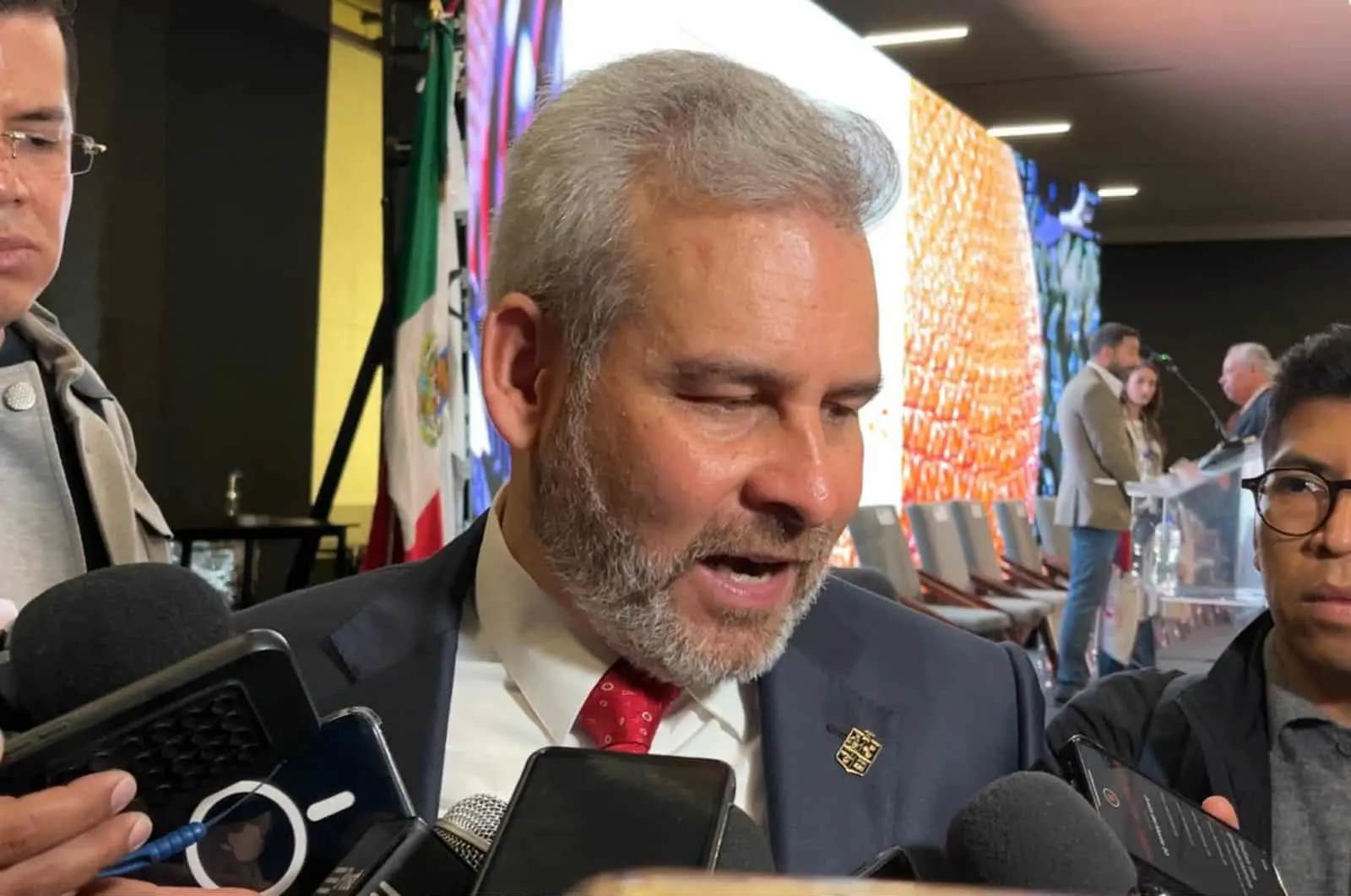 Sin afectaciones en Michoacán por tormenta “Raymond” declara Bedolla