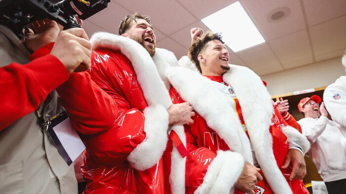 ¡Son los jefes de la Navidad! Chiefs vencen a Steelers