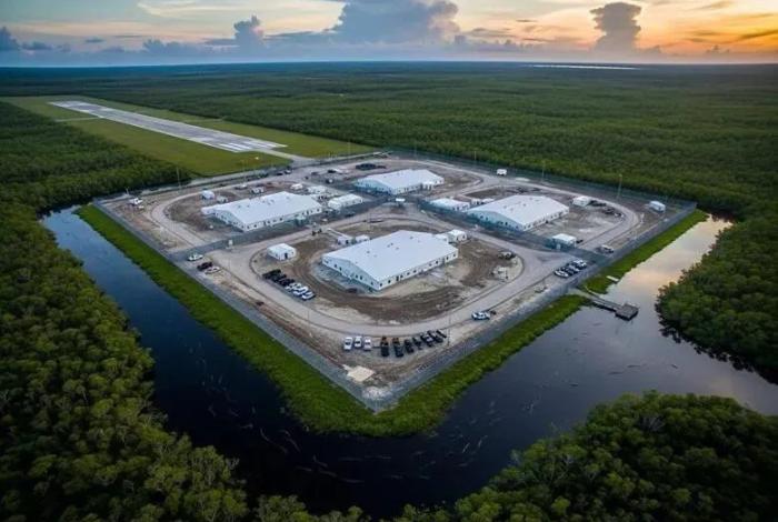 SRE confirma condiciones adecuadas para mexicanos detenidos en Alcatraz de los Caimanes, Florida