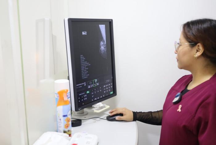 SSM combate el cáncer de mama con equipo especializado