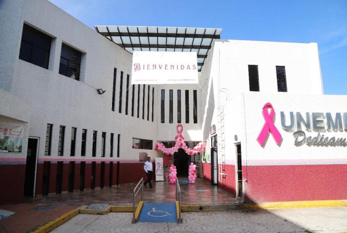 SSM combate el cáncer de mama con equipo especializado