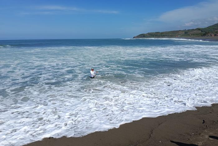 SSM verifica calidad de las playas en la Costa Michoacana