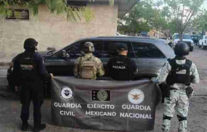 SSP, Defensa y GN localizan tres camionetas abandonadas en Apatzingán