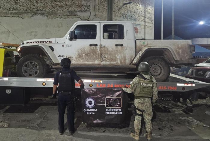 SSP y Defensa aseguran 6 vehículos en Apatzingán