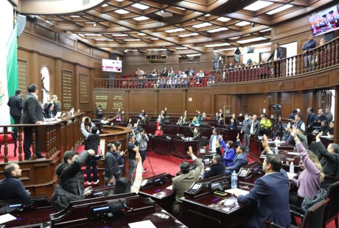 Subirán considerablemente el sueldo a empleados del Congreso