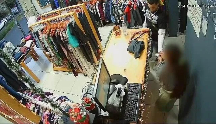 Sujeto armado asalta tienda de ropa en la colonia Prados Verdes de Morelia