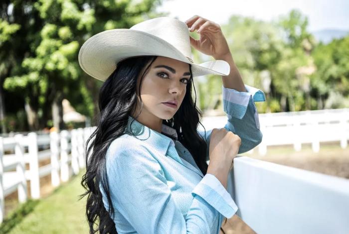 Suprema Corte obliga a Livia Brito a indemnizar a paparazzi