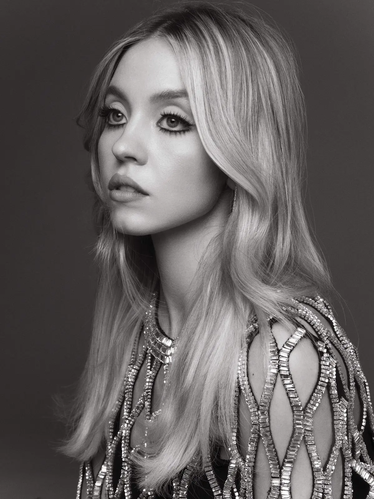 Sydney Sweeney desafía a Hollywood y desata posible problema legal