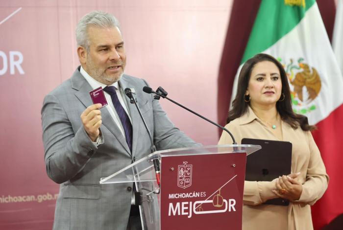 Tarjeta de teleféricos será compatible con cablebús de CDMX: Bedolla