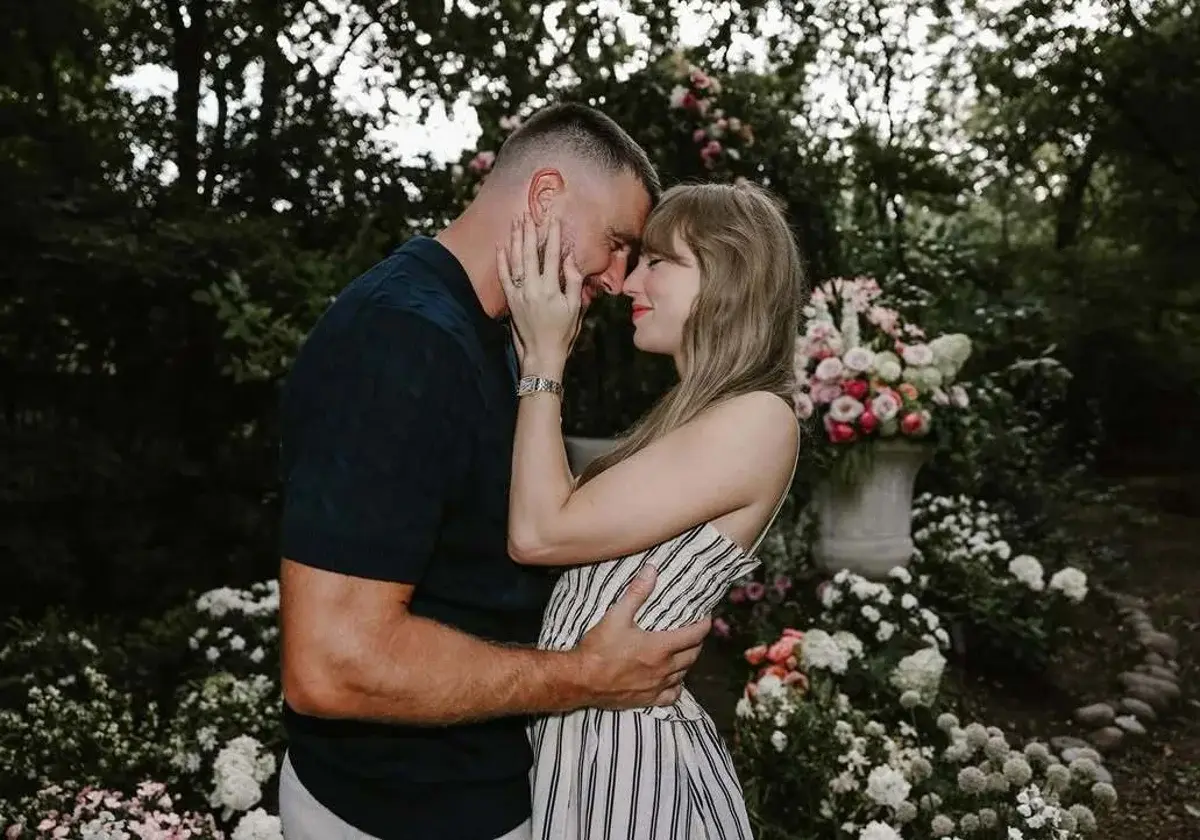 Taylor Swift anuncia su compromiso con Travis Kelce