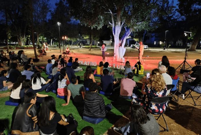 Teatro Nocturno en el Bosque Cuauhtémoc cerrará primera temporada con ‘Los idiotas’