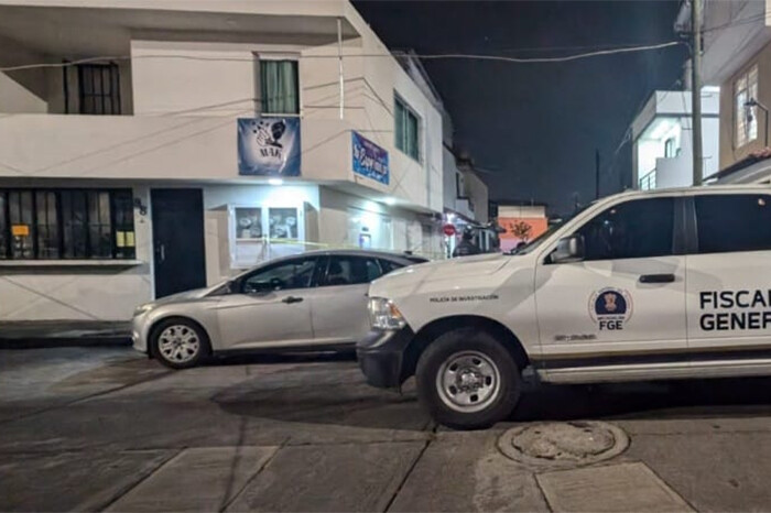 Tendero es baleado durante violento robo en el Infonavit Constituyentes, en Uruapan