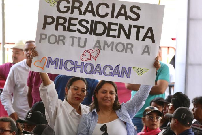 Tenemos mucha presidenta: Bedolla