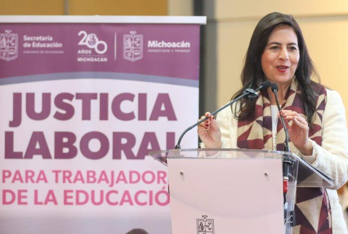 Tercer ciclo escolar completo es gracias al compromiso docente: Gabriela Molina