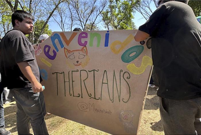 Termina en fracaso primer evento Therian en México; solo fueron los organizadores