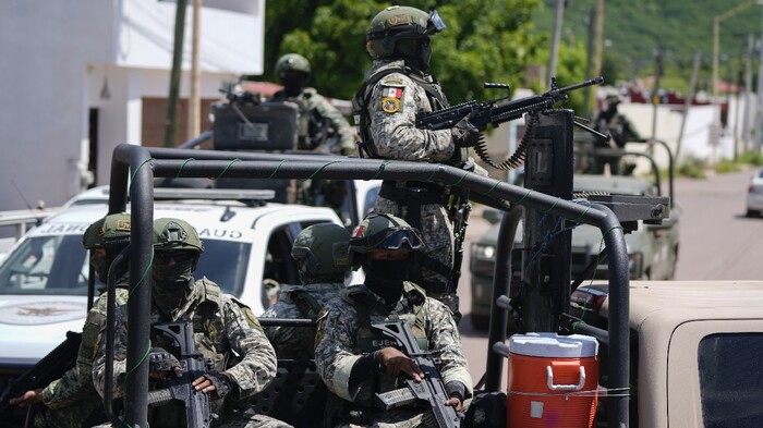 Tiroteo en fiesta patronal de Colima: 14 heridos y 1 policía muerto