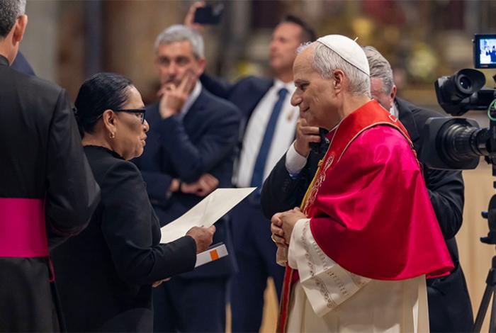 Titular de Segob revela respuesta del papa León XIV tras invitación a que visite México: “¿Cuándo?”