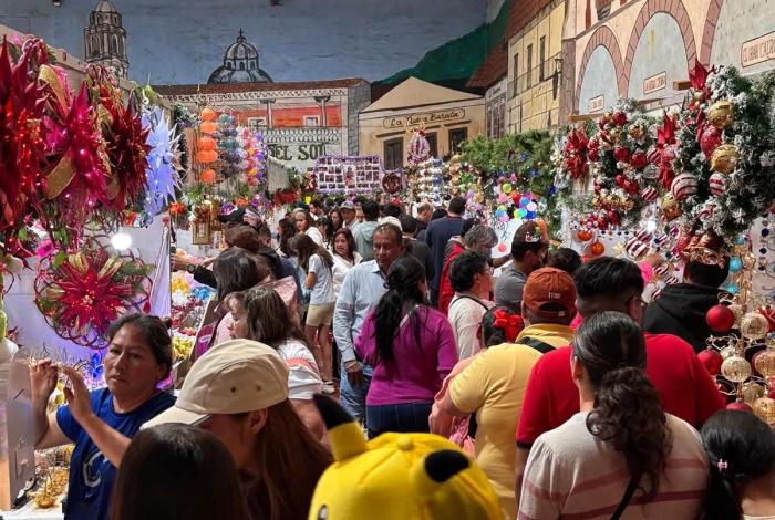 Tlalpujahua, Pueblo Mágico de la eterna Navidad te invita a disfrutar su Feria de la Esfera