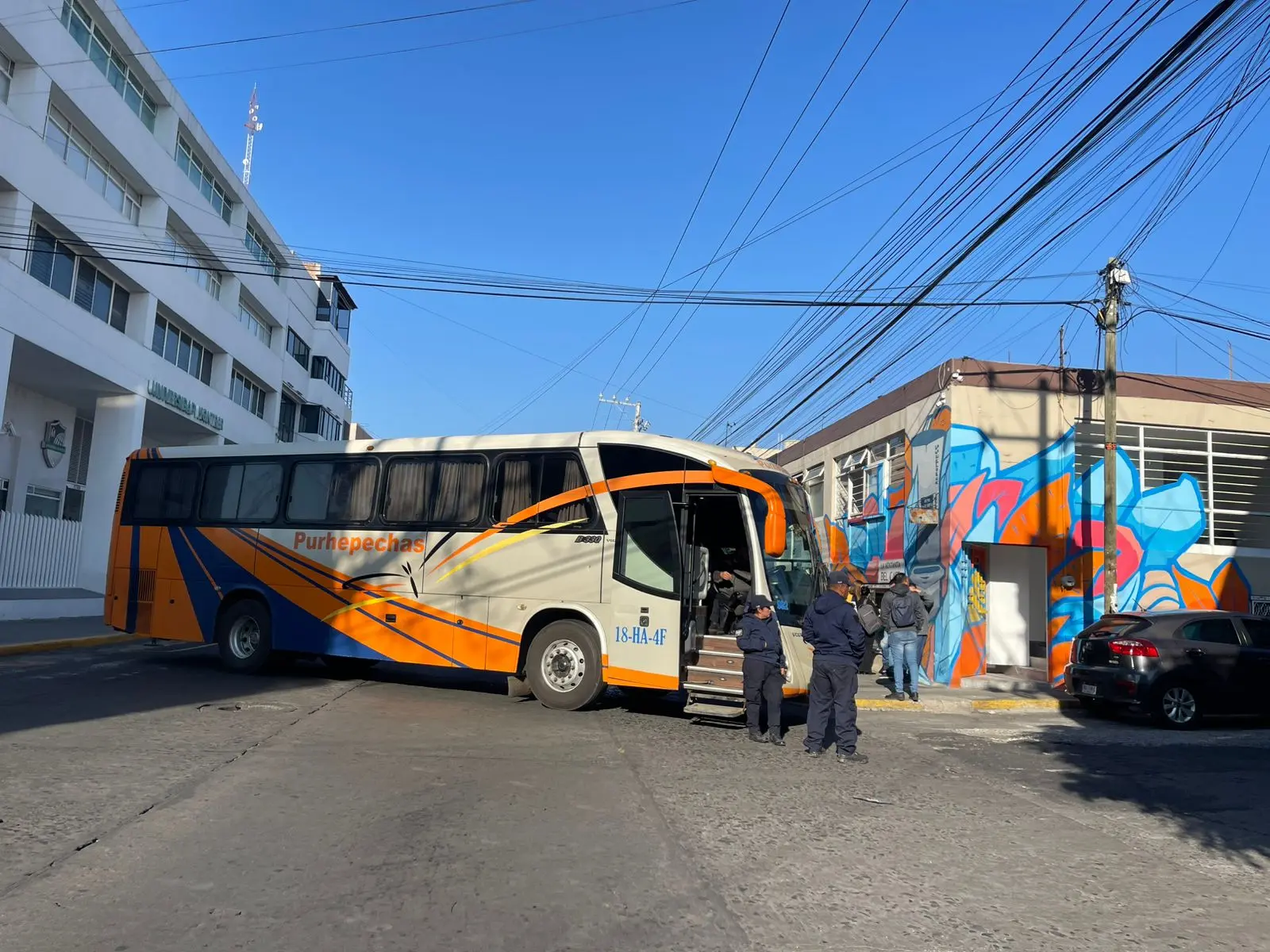 Toma del IEMSYSEM por estudiantes de Tiripetío