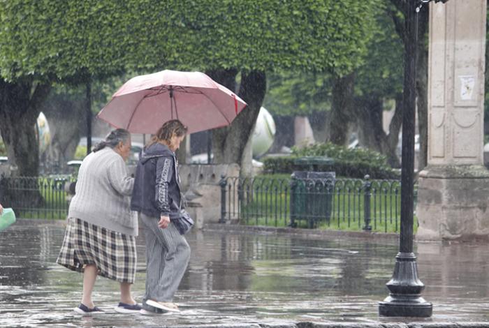 Tormenta tropical Boris trae lluvias intensas a Michoacán y estados del Pacífico