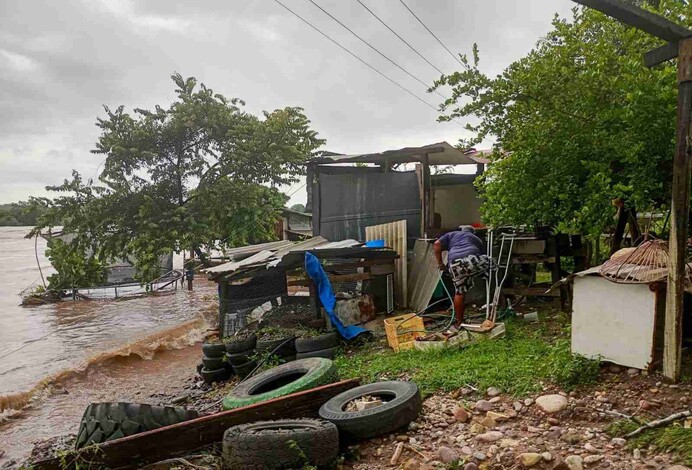 Tormenta tropical “John” deja afectaciones en municipios de Michoacán