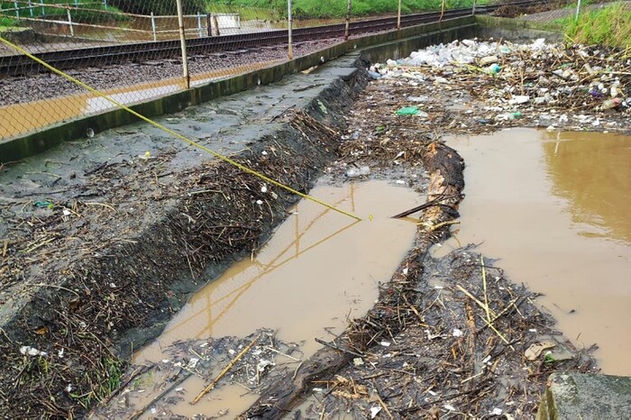 Trabaja ayuntamiento de Morelia en limpieza y desazolve de ríos y drenes