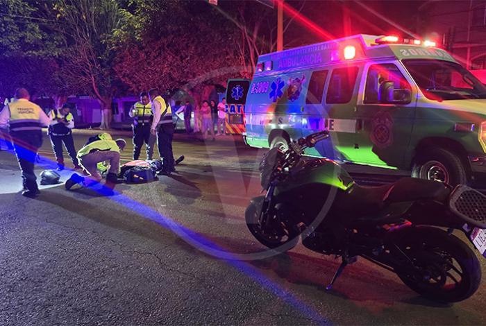 Trabajador de Estafeta herido, tras ser impactado por camioneta que se dio a la fuga