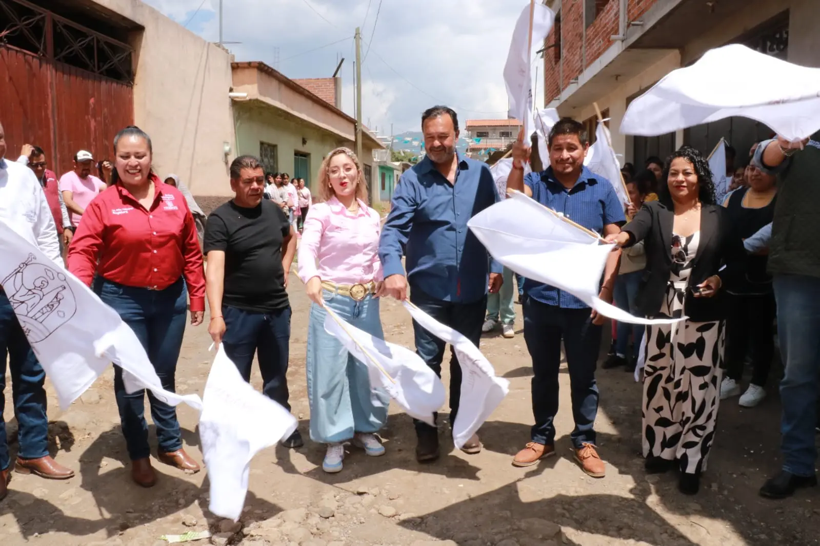 Trabajar por las comunidades es cumplirle a la gente y a Pátzcuaro: Julio Arreola