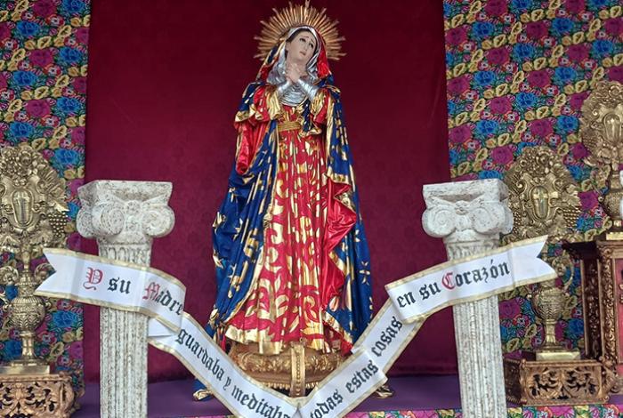 Tradición y consuelo: Pátzcuaro dedica su Altar de Dolores a quienes buscan a sus hijos