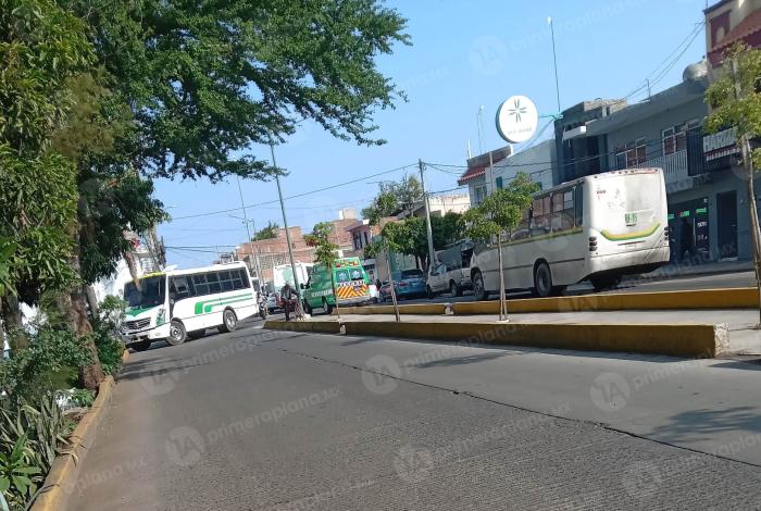 Transportistas bloquean entrada a Zamora y Jacona