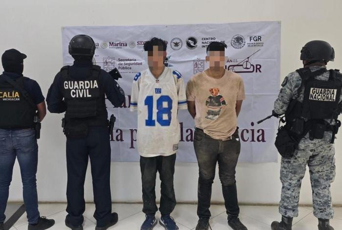 Tras operativo en Uruapan, rescatan a dos personas privadas de la libertad y detienen a dos implicados