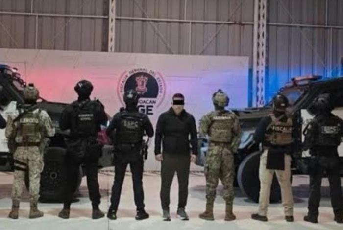 Trasladan a El Licenciado a un penal; quedará a disposición del juez