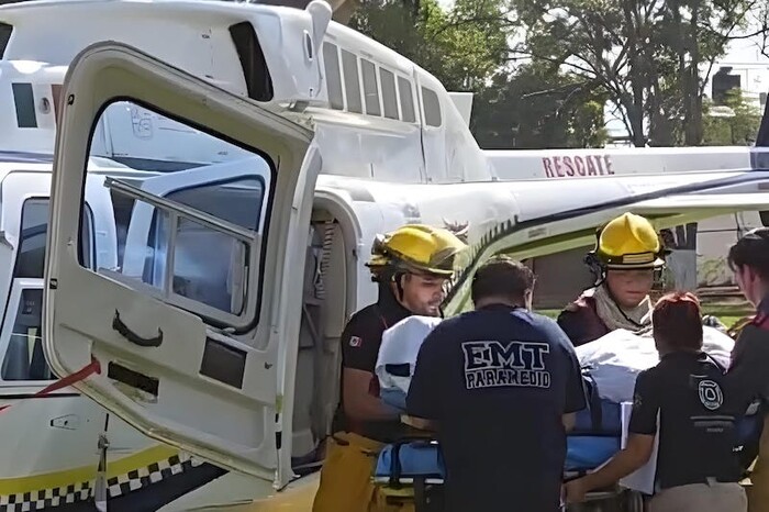 Trasladan vía aérea a Charo a lesionada durante tragedia de Los Reyes