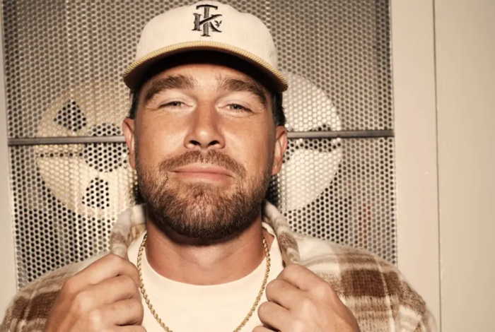Travis Kelce comparte su compromiso con Taylor Swift