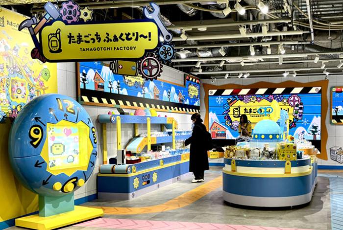 Treinta años de Tamagotchi, la mascota digital que ahora regresa a sus orígenes en Tokio