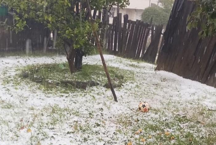 Tremenda granizada en Santa Clara del Cobre