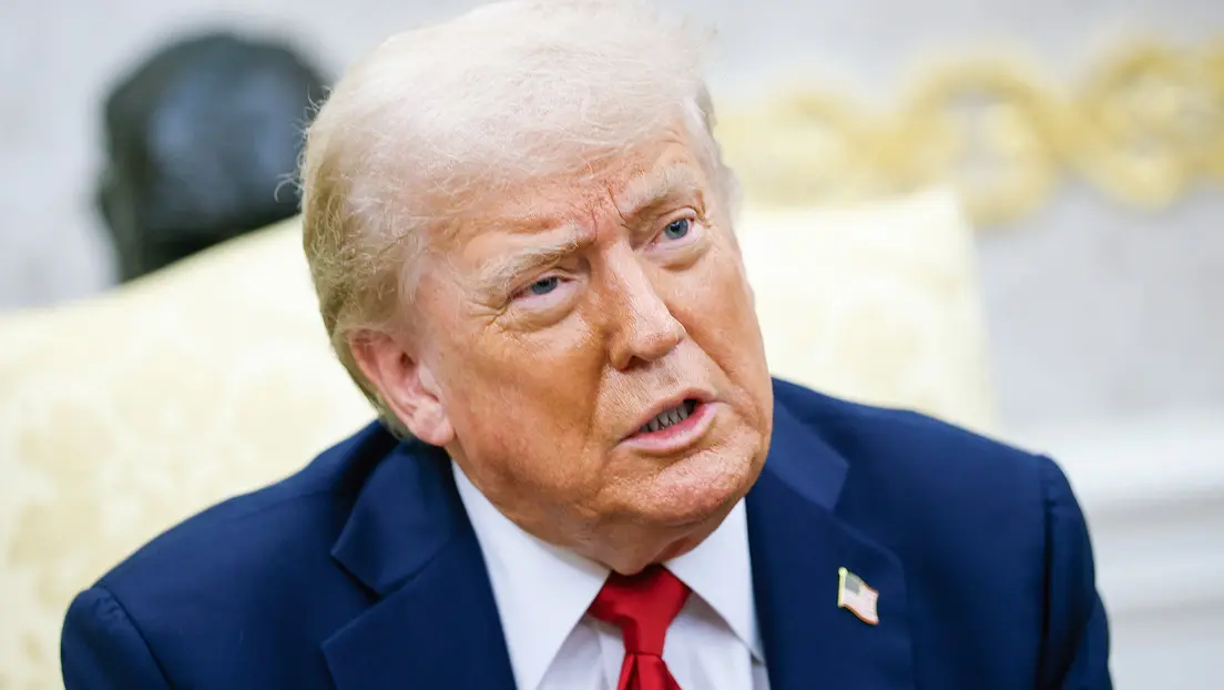 Trump amenaza a Rusia con aranceles del 100 %