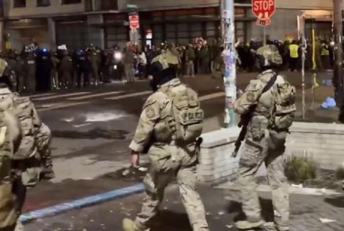 Trump declara a Chicago como "zona de guerra" y despliega 400 soldados para combatir protestas contra redadas