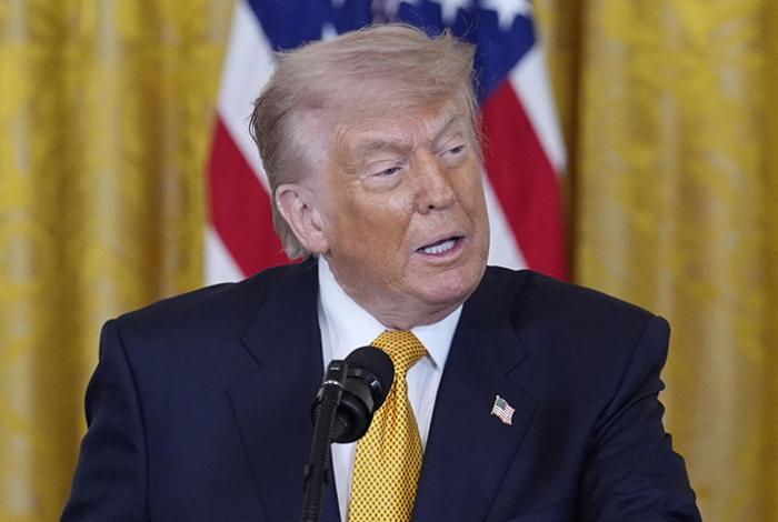 Trump dice que EEUU investiga si Irán tiene drones almacenados en Cuba