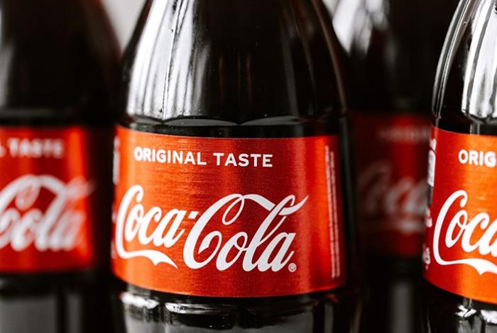 Trump promete devolver el azúcar a la Coca-Cola