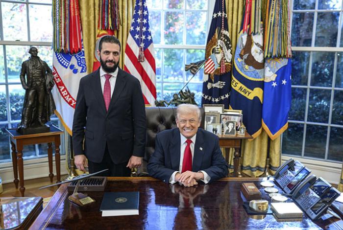 Trump recibe al presidente de Siria, Ahmed Al-Sharaa, en visita histórica