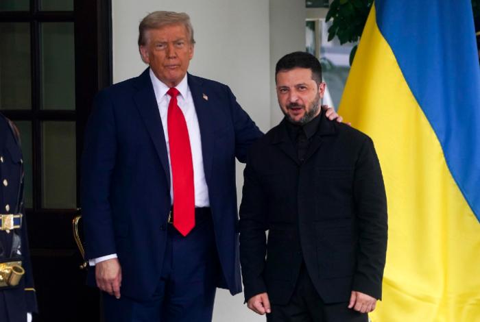 Trump reitera su apoyo a una paz duradera en Ucrania en su día de la independencia