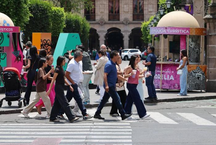 Turistas y visitantes disfrutan de la Semana Santa en Morelia #GaleríaFotos