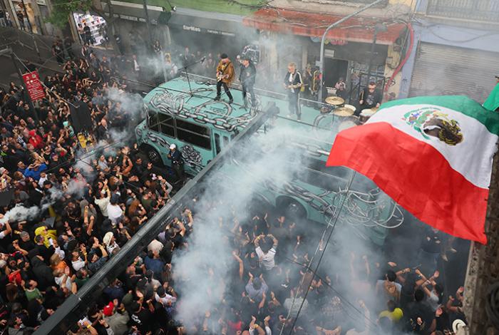 U2 lanza 'Streets of Dreams', con estribillo en español y video en México