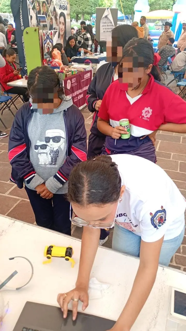 UMSNH ACERCA EL CONOCIMIENTO CIENTÍFICO A LAS NUEVAS GENERACIONES