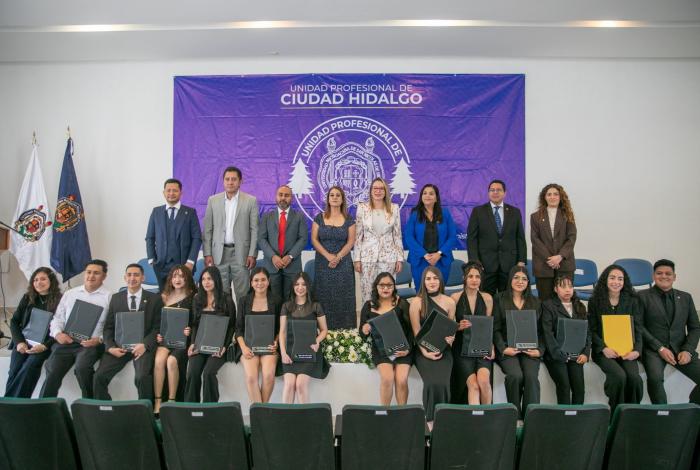 UMSNH entrega ciudadanos de bien, que ayudarán a construir un mejor país, afirma Yarabí Ávila